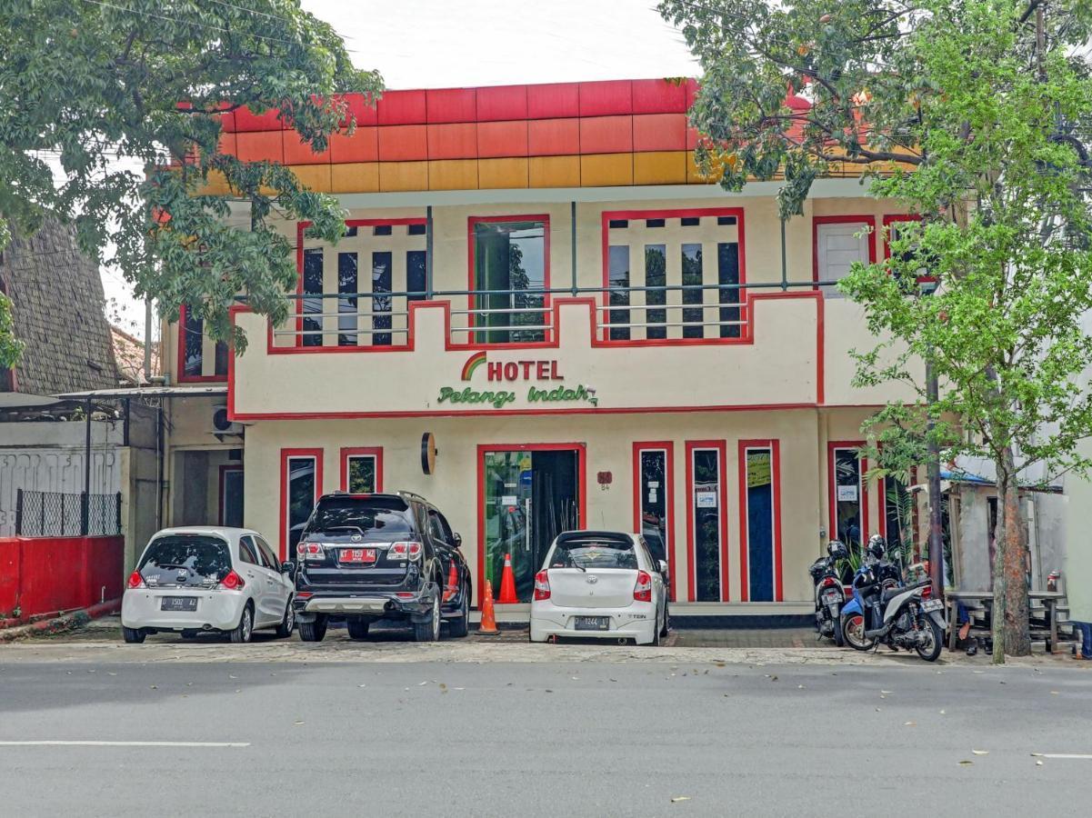 בנדונג Spot On 90632 Hotel Pelangi Indah Paskal מראה חיצוני תמונה